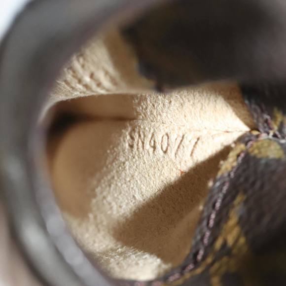 LOUIS VUITTON Monogram Etui Lunette PM Glasses Case M66545 LV Auth ac3377 - Picture 12 of 15